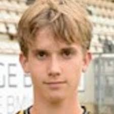 Louis Chadwick's Instagram, Twitter & Facebook