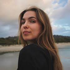 Sophie Bauer (@sophiebowbowbauer)