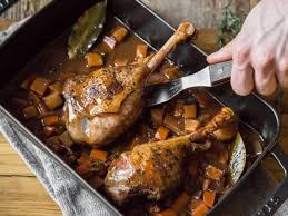 Entspannte Weihnachten Mit Geschmorten Gansekeulen Gansekeulen Zubereiten Rezept Gansekeule Rezepte