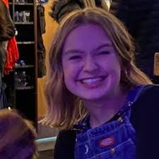 Linda Ewald's Instagram, Twitter & Facebook