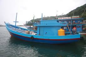 We did not find results for: Alami Kebocoran Kapal 30 Gt Tenggelam Di Perairan Tamperan Pacitanku Com