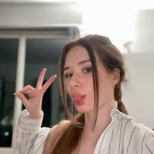 Jade Lombard (@LombardJade)