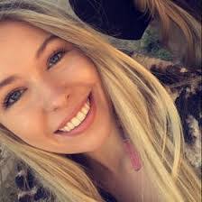 Hallie Henderson's Instagram, Twitter & Facebook