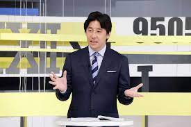 番組で解説する報道局の豊島晋作キャスター（C）テレビ東京― スポニチ Sponichi Annex 芸能