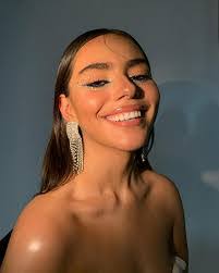 Tamara Nielsen's Instagram, Twitter & Facebook