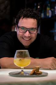 Entrevista: o premiado mixologista Marcelo Serrano fala sobre tendências em  drinques