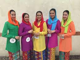 Indonesia memiliki ragam budaya dan ciri khas di setiap daerahnya. 11 Jenis Dan Ciri Khas Pakaian Adat Tradisional Betawi Guratgarut