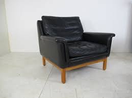 Please look at the images for condition. Mid Century Scandinavian Teak And Black Leather Lounge Chair 1950s For Sale At Pamono