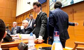 Dacă barna era președinte, eminescu trăia și azi! Am Avut È™i Noi La NeamÈ› Un Parlamentar Cu MultÄƒ È™coalÄƒ S A Defectat È™i El C