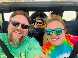 Hi everyone! I just got my first Jeep 🚙 and am still new to off-roading.  Hoping to learn some new experiences and meet some Jeep-loving friends here!