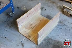 Un petit plan au format pdf sur la construction en palette. Tuto Construire Une Cabane Pour Chat