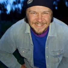 Thomas Hertel (@hertel_thomas)