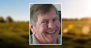 Martha Hess's Instagram, Twitter & Facebook