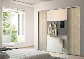 Qui n'a jamais rêvé d'avoir un dressing sur mesure dans sa salle de bain ou sa chambre à coucher ? Comment Amenager Un Dressing Dans Une Petite Chambre