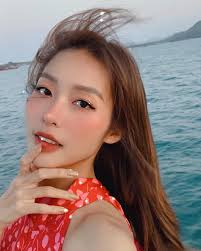 Msb tự hào là ngân hàng tmcp đầu tiên ra đời (1991), đánh dấu thời kỳ mở cửa và phát triển mạnh mẽ của nền kinh tế việt nam. ðŠð¡ðš ðð ðš ð§ On Instagram Blow Out Someone Else S Candle It Won T Make You Brighter Khangan Beach Goodvibes