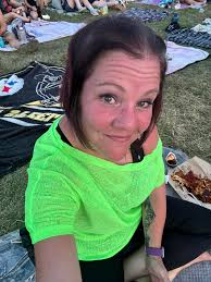 Chilling before Shinedown concert tonight