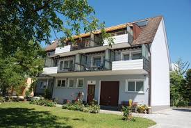 Situated in hagnau, 15 km from friedrichshafen, haus im horn features a terrace and free wifi. Willkommen Zum Entspannen Und Wohlfuhlen Im Winzer Und Fischerdorf Hagnau