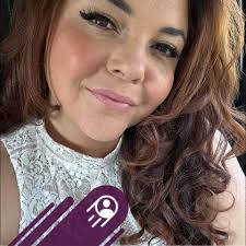 Looking for someone for a fall mini photo session! Preferably someone who  has a flexible schedule since my husbands job schedule is not flexible.  Thank you!