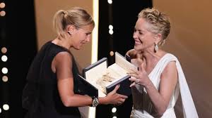 Thomas page, cnn french filmmaker julia ducournau has become only the second female director to win the palme d'or, the cannes film festival's top prize, for her film titane. in a shock. Z4tcjnr1bbx1wm