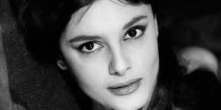 With stewart granger, pier angeli, stanley baker, rossana podestà. Rossana Podesta L Attrice Pin Up Che Strego Walter Bonatti L Huffpost