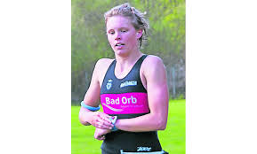 Laura was born in chicago, illinois and raised in a small suburban town 25 miles south of the city. Triumph Fur Jansen Und Lik Kinzigtal Triathlon