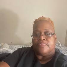 Eric vonAnderseck (@ApostleEric)