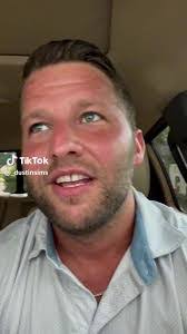 Dustin Simms's Instagram, Twitter & Facebook