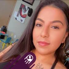 Do any females like the dresses and which colors do you like better? A  friend of mine will visit aurora from Mexico City in June. He will bring 25  to 30 dresses.