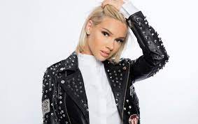:)daumen hoch nicht vergessen ♡ :*hey ihr lieben,hier findet ihr alle infos zu meiner neuen frisur ! Dsds Star Shirin David Fruher Als Kind Hatte Sie Braune Haare