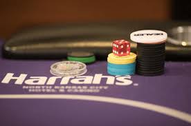 five tips for surviving with a short stack pokernews