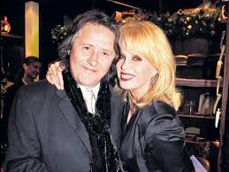 Eleanor, who has been imprisoned by her husband king henry ii of england (peter o'toole) since 1173, to be let. Joanna Lumley On Her Lasting Love For Husband Stephen Barlow And How She Knew They Should Be Together Before They Even Met Mirror Online