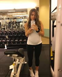 Sascha fitness 📧info@saschafitness.com @saschafitnessmarket 🛒⬇️shop sascha.fit/products. En Imagenes Sascha Fitness Sera Madre De Una Nina Por Segunda Vez