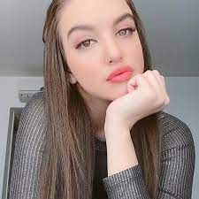 Lilimar hernandez, also known mononymously as lilimar, is an american actress. Lilimar Hernandez Wiki Biography Age Family Net Worth Husband