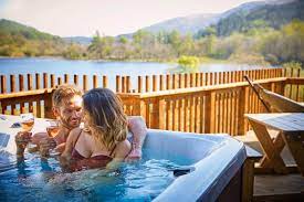 Browse on travelocity and the stress of booking a banff jetted tub hotel will fade away just like your sore muscles will fade in the hot tub. Log Cabins And Lodges With Hot Tubs In Scotland Visitscotland