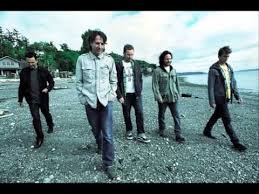 Waitin', watchin' the clock, / it's four o'clock, it's pretends to sleep as he looks her over. Better Man Pearl Jam Youtube