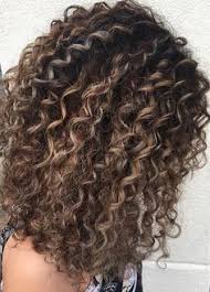 Mane Interest The Hair Inspiration Go To Site For The Latest In New And Now Hair Color And Styles Highlights Curly Hair Curly Hair Styles Curly Balayage Hair