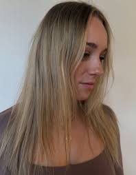 That raw lift 🤌🏻 The other day, a client asked how long I've been doing  hair…and I couldn't believe it 😳 Somehow, it's been 19 years (?!?) and I  still feel like