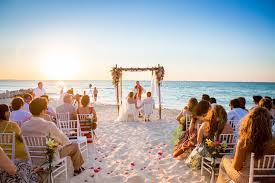 Guía de bodas en la playa: Como Organizar Una Boda En La Playa Be My Bride
