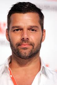 Ricky martin is a puerto rican singer who ruled the world of latin and american pop during the 1990s. Ricky Martin Singles Discography Wikipedia