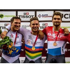 Harrie lavreysen has qualified for the quarterfinals in the keirin section with the necessary extra effort. Matthijs Buchli Just Wow Hard 3 Days Of Racing Happy Facebook