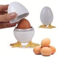 Put the egg in the bowl of hot water, cover with a plate and microwave for 4 minutes at 50%. Soft Boiled Egg In Microwave