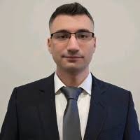 100+ perfiles de «Massoud»