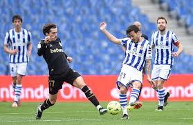 Huérfanos de su brújula en la medular, la aparición. Real Sociedad Vs Sevilla Prediction Preview Team News And More La Liga 2020 21