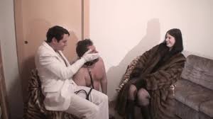 perdedor corno leva tapa na cara