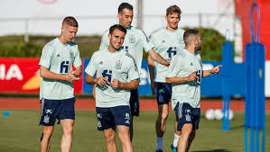 Marcos llorente, pau torres, laporte, gayá; La Seleccion Espanola La Quinta Mas Joven Y La Cuarta Mas Cansada De La Eurocopa