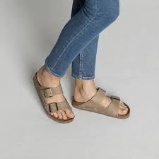 Birkenstock Soft Footbed Vs Regular Flat Feet Arizona Nubuck Leather Steer Taupe Nubuck Leather Shoes Pretty Shoes