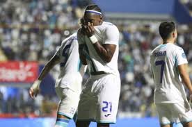 Rueda lo borró, volvió y marcó tras 913 días así fue gol de Bryan Róchez ante Surinam