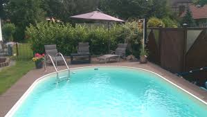 Poolakademie De Bauen Sie Ihren Pool Selbst Wir Helfen Ihnen Dabei Gartenpools Anbau Gartenhaus Garten Pool Selber Bauen