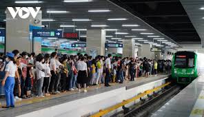 Đường sắt Cát Linh-Hà Đông vận hành thế nào sau 1 tuần khai thác? | VOV.VN