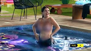 Celia Lora desnuda en Acapulco Shore < ANCENSORED